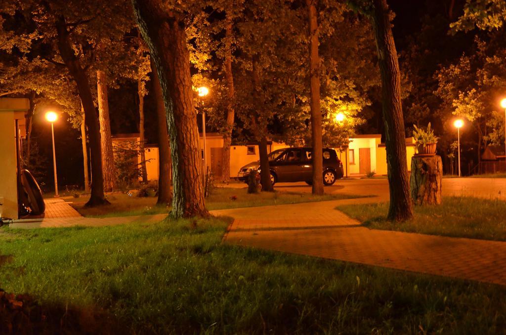 Osrodek Wypoczynkowy Forest Lublin Exterior foto